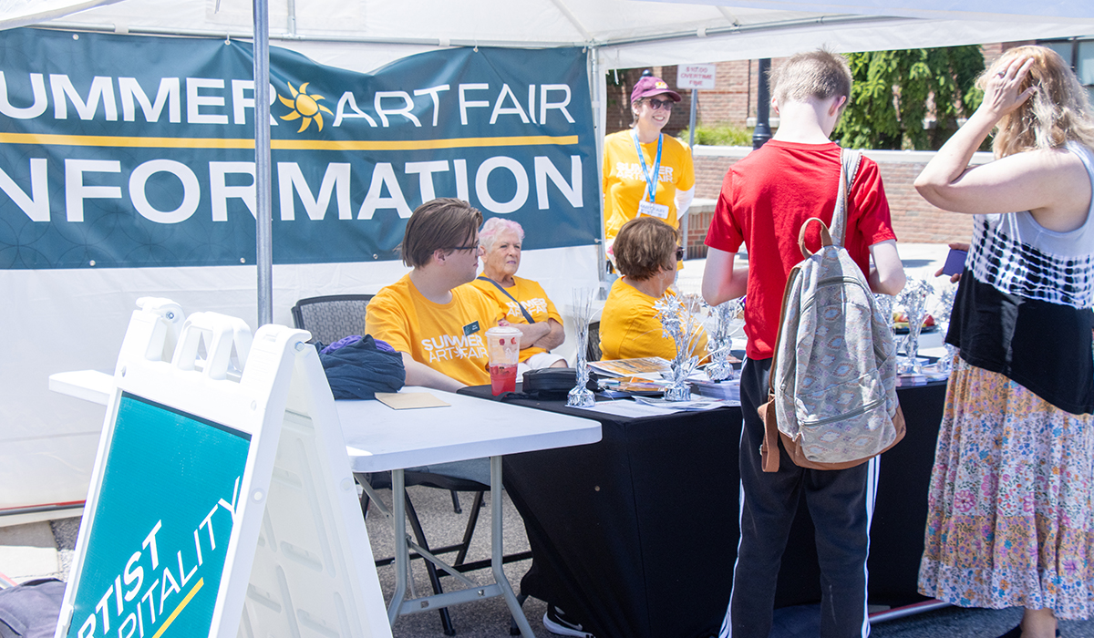 Summer Art Fair volunteering