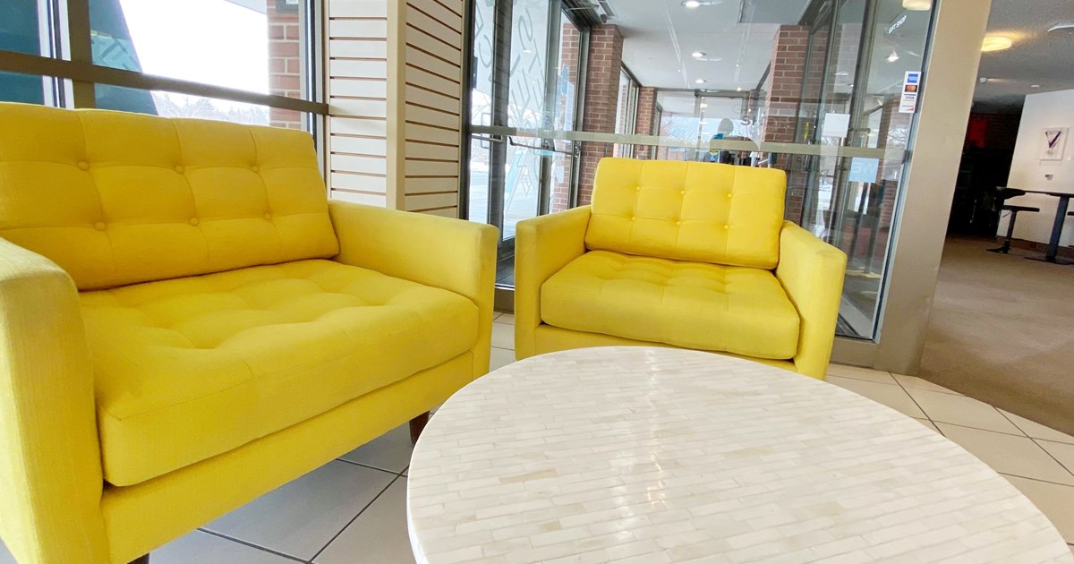 Lounge in Daylight