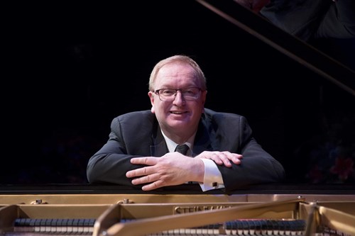 Kevin Cole, piano