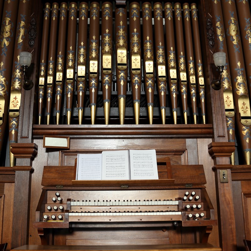 Pipe organ