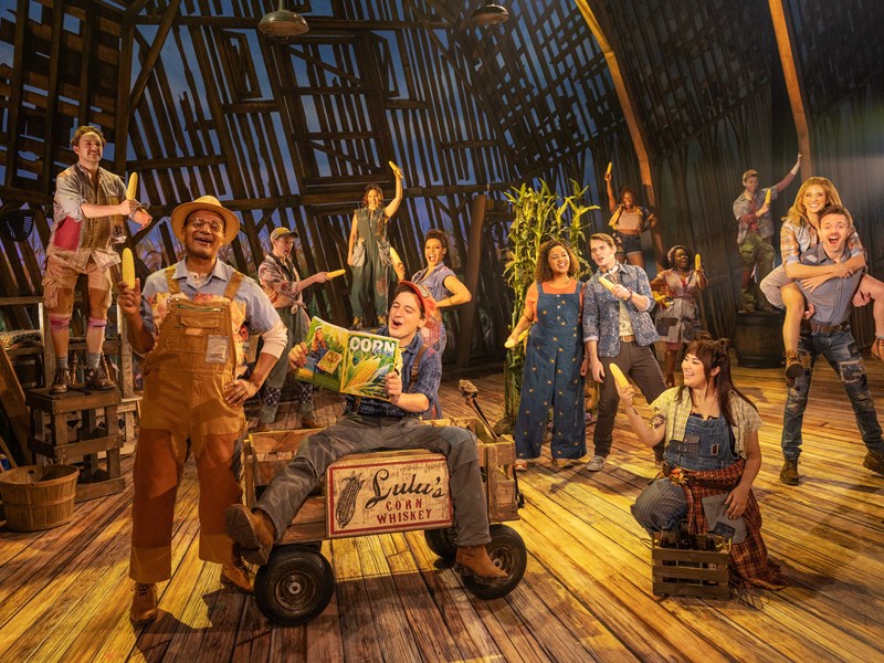 The Cast of The North American Tour of SHUCKED