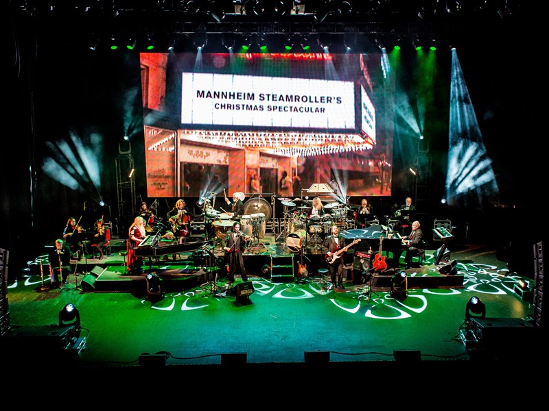 Mannheim Steamroller Christmas