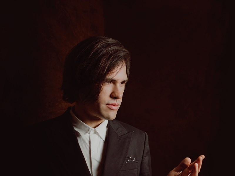 Scott Silven: At The Illusionist's Table at Midland Center for the Arts